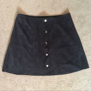 Kendall & Kylie / Pacsun Black Snap Mini Skirt